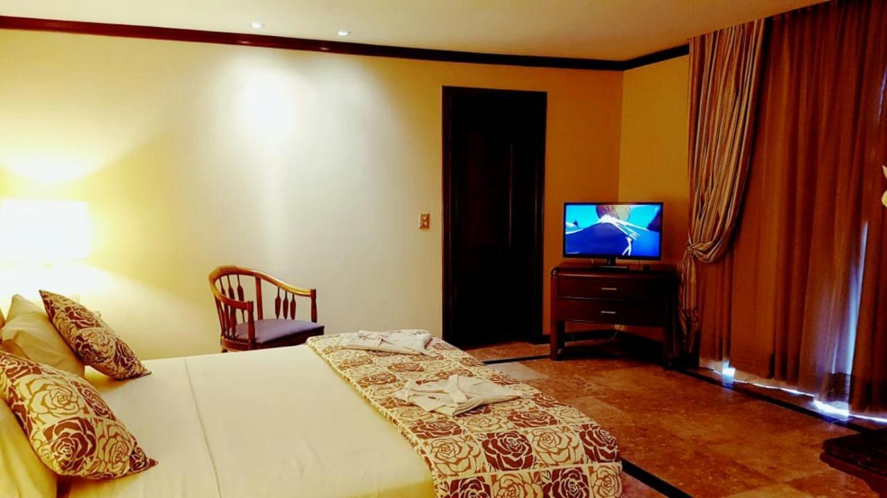 Hotel Tropical מנאוס מראה חיצוני תמונה A room at the hotel